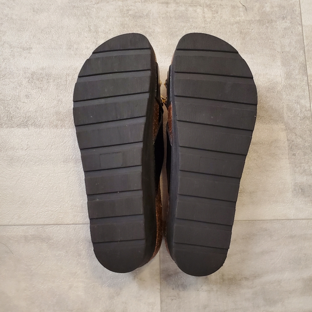 Studded slides - Picture 4 of 4